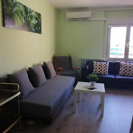 Dos Torres Frodo - Parking Privado Gratis شقة