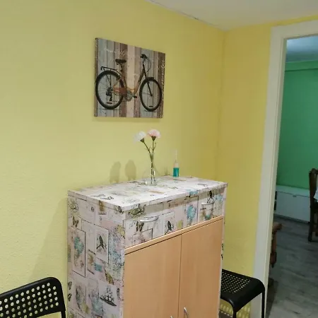 Dos Torres Frodo - Estacionamiento Privado Gratuito *
