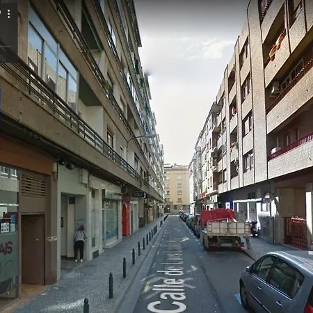 Dos Torres Frodo - Parking Privado Gratis *