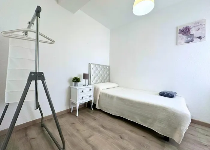 Dos Torres Frodo - Parking Privado Gratis *